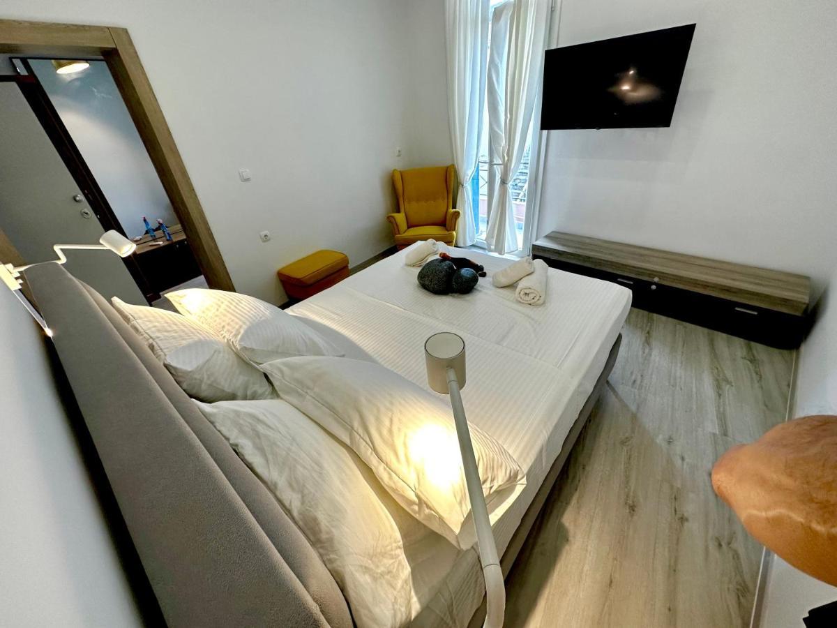 Corfu  Travelers Luxury Suites, Studios & Apartments מראה חיצוני תמונה