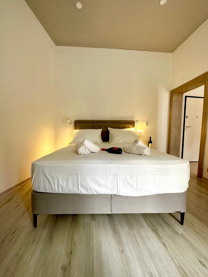 Corfu  Travelers Luxury Suites, Studios & Apartments מראה חיצוני תמונה