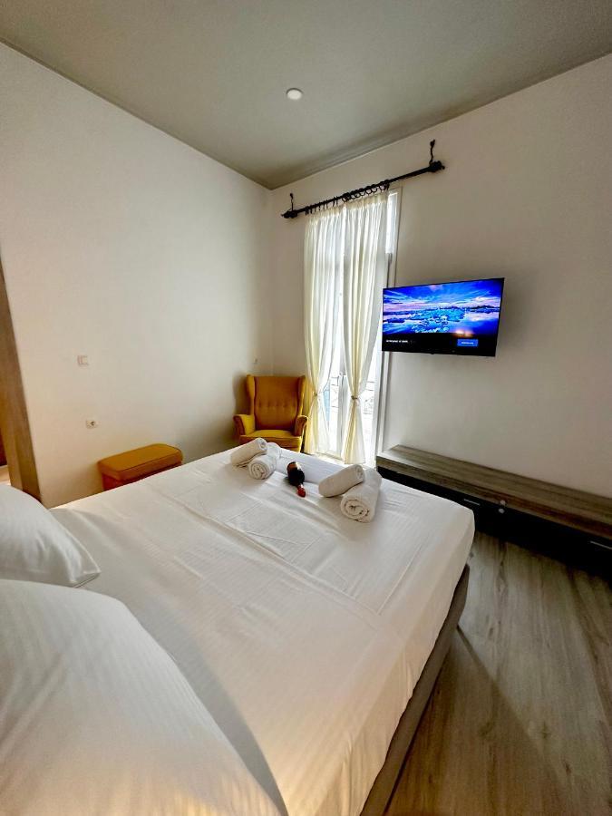 Corfu  Travelers Luxury Suites, Studios & Apartments מראה חיצוני תמונה