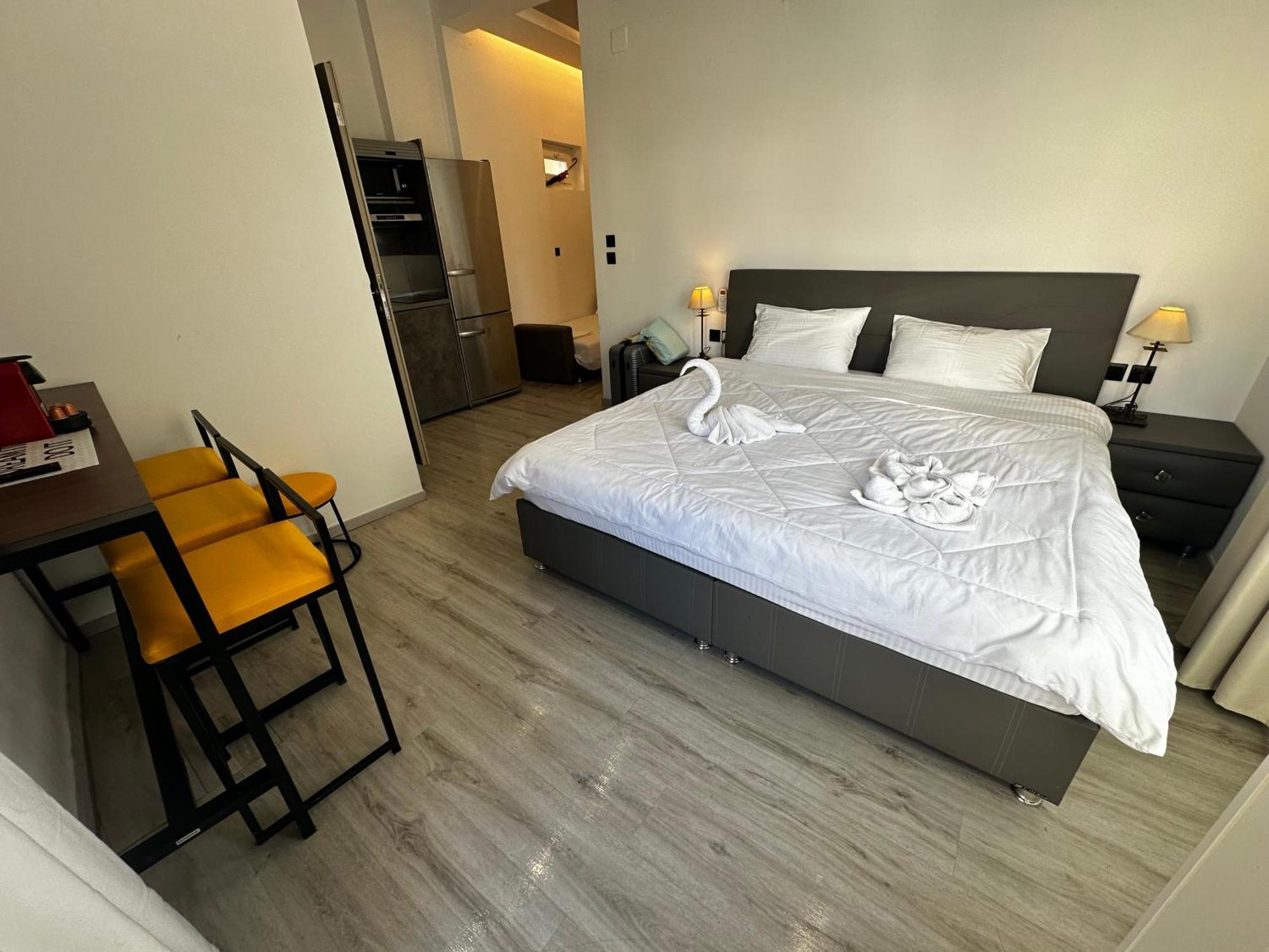 Corfu  Travelers Luxury Suites, Studios & Apartments מראה חיצוני תמונה