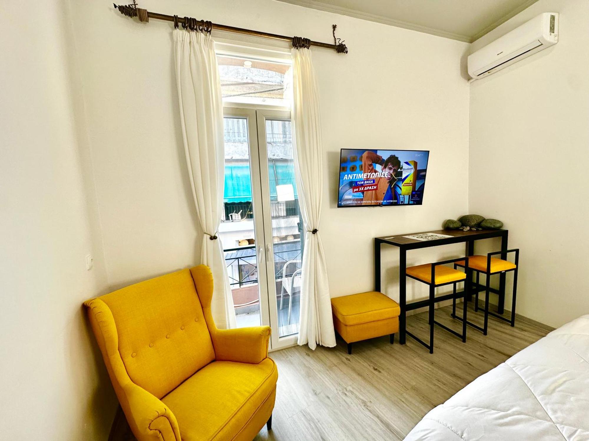 Corfu  Travelers Luxury Suites, Studios & Apartments מראה חיצוני תמונה