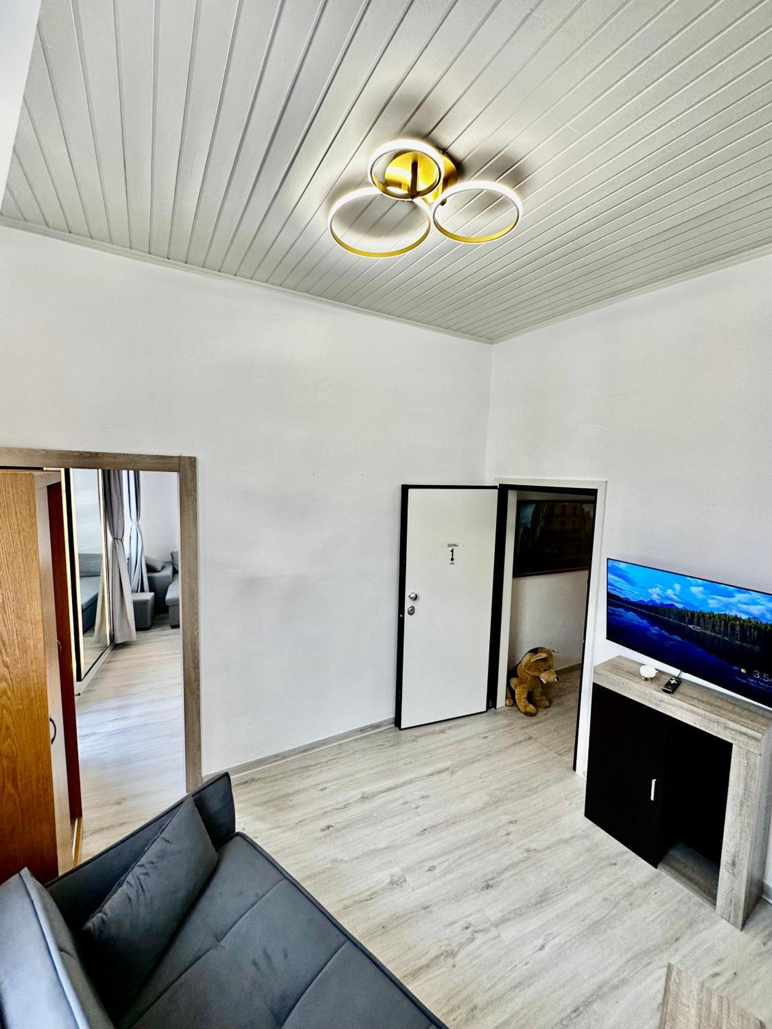Corfu  Travelers Luxury Suites, Studios & Apartments מראה חיצוני תמונה
