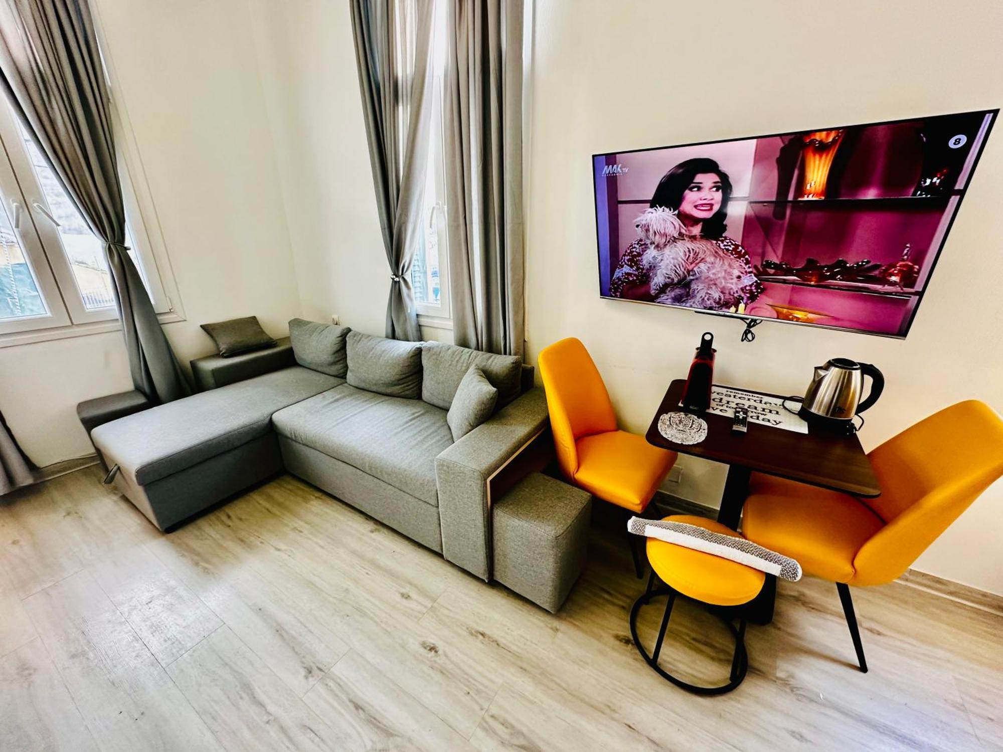 Corfu  Travelers Luxury Suites, Studios & Apartments מראה חיצוני תמונה