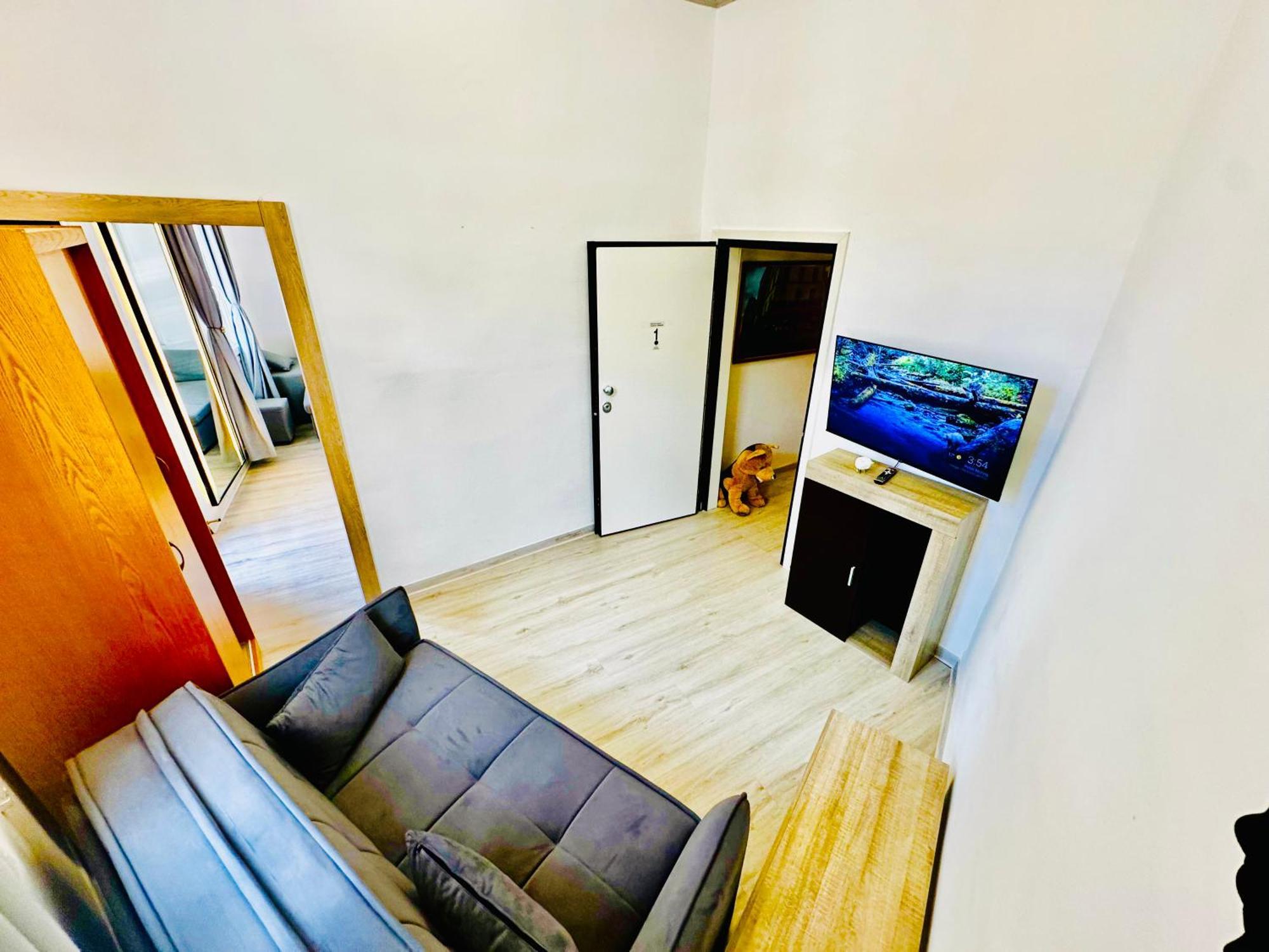Corfu  Travelers Luxury Suites, Studios & Apartments מראה חיצוני תמונה